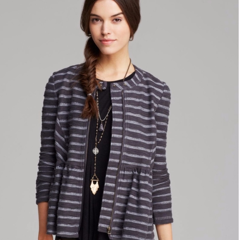 FREE PEOPLE textured sweater/ jacket